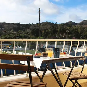 https://anas-guesthouse.hotels-lisbon-portugal.com