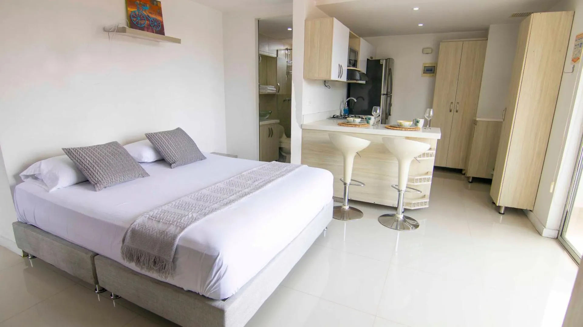 Loft Moderno En El Poblado Con Vista Y Parqueadero Mio Lofts Apartment Medellin