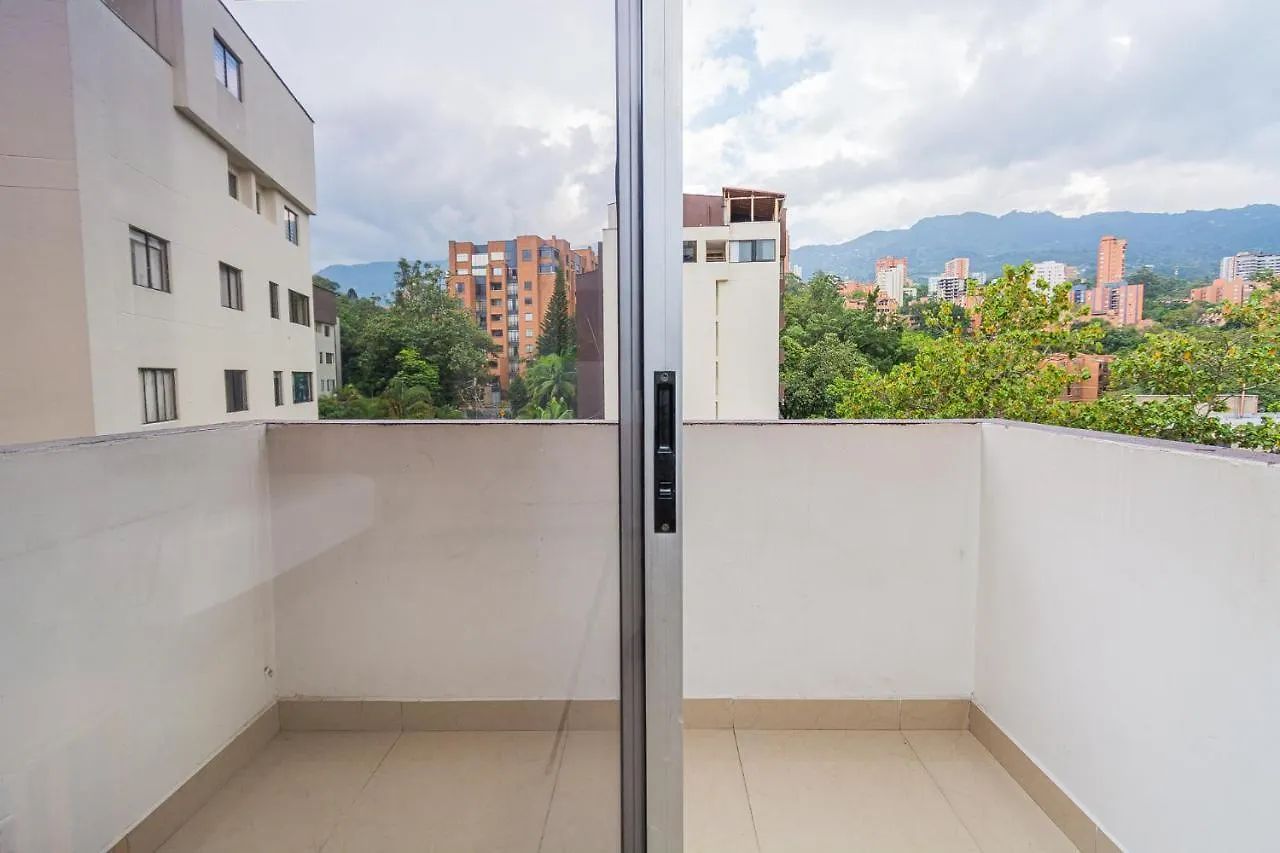 Loft Moderno En El Poblado Con Vista Y Parqueadero Mio Lofts 0*, Medellin