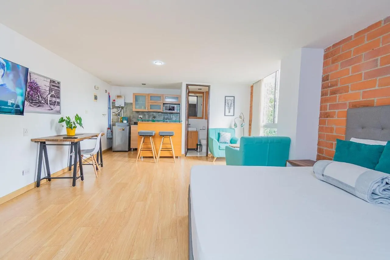 Loft Moderno En El Poblado Con Vista Y Parqueadero Mio Lofts Medellin