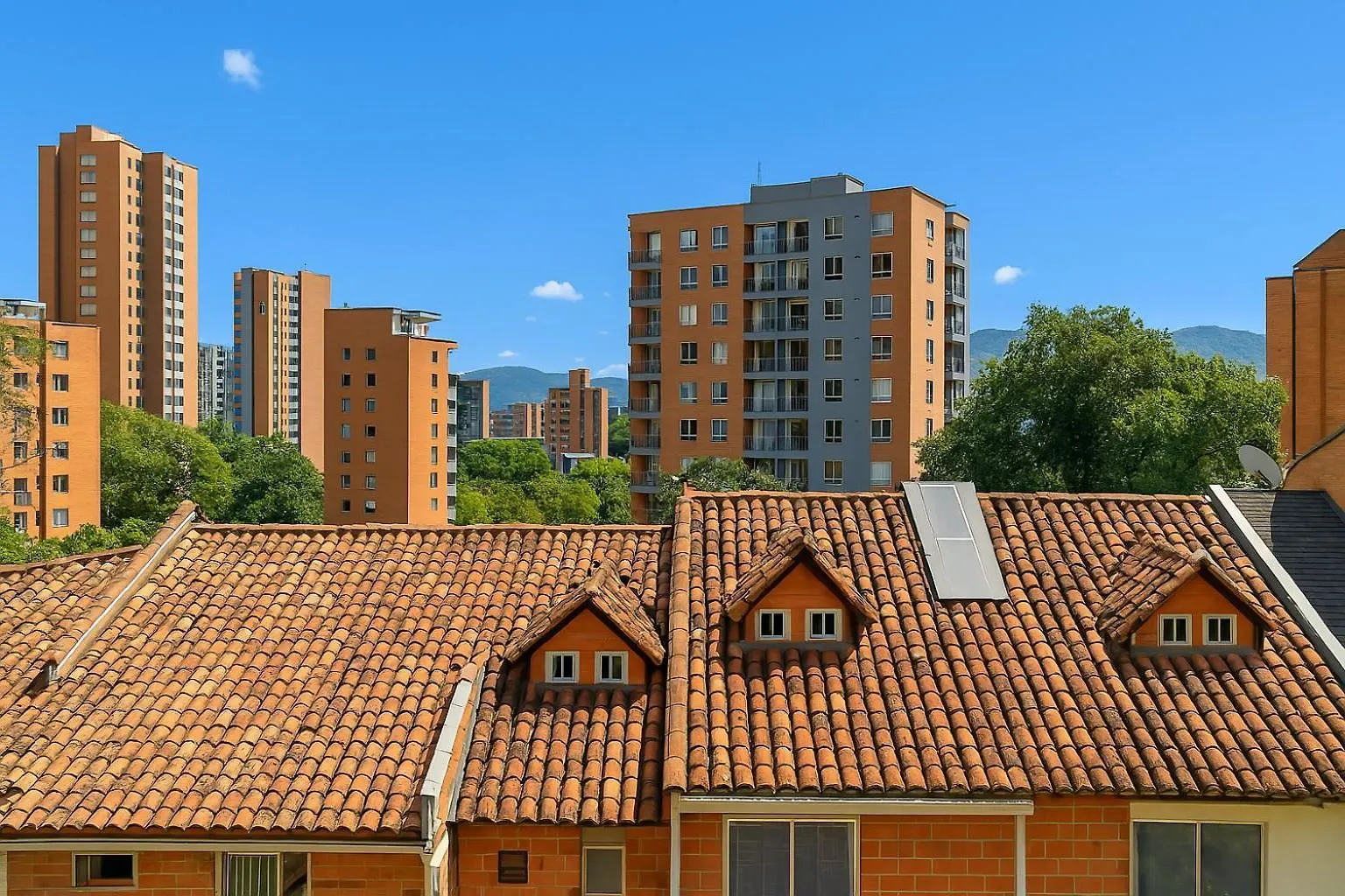 Loft Moderno En El Poblado Con Vista Y Parqueadero Mio Lofts Medellin