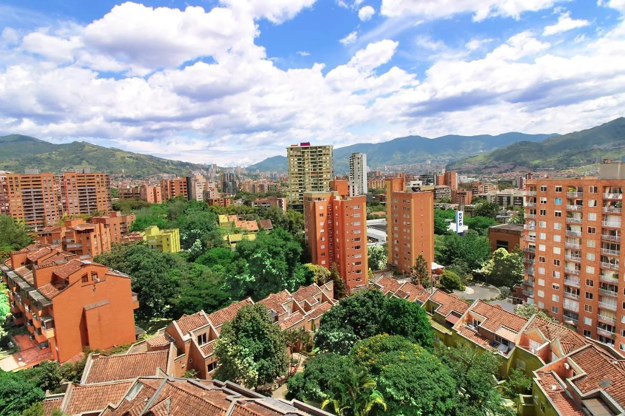 Loft Moderno En El Poblado Con Vista Y Parqueadero Mio Lofts